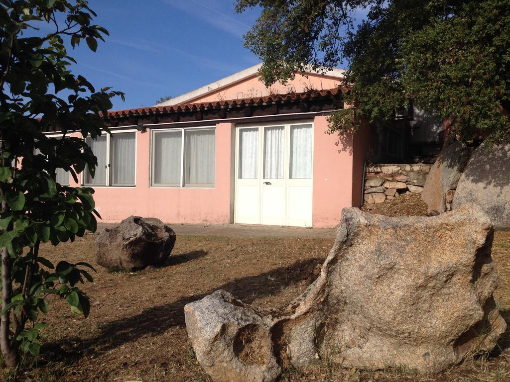 Agriturismo Monte Pino Telti Exterior foto